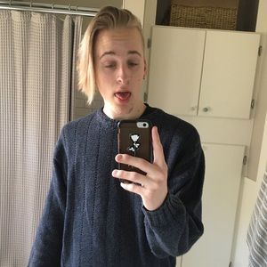 Meet your Posher, Levi